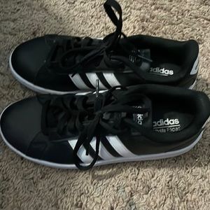 Size 8 original adidas shoes